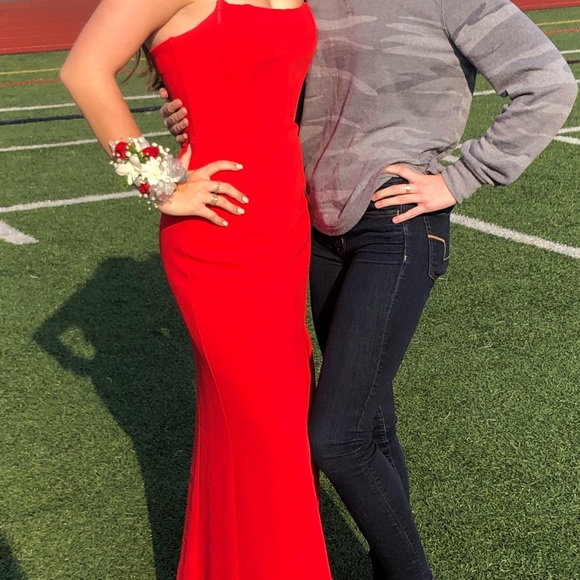 Revolve Red Prom Dress!! - Picture 2 of 6